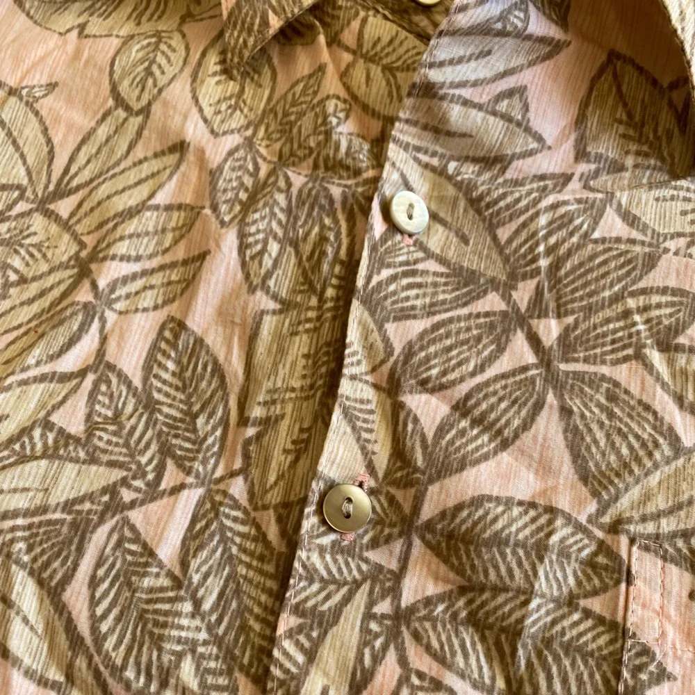 Tori Richard Hawaiian Shirt - Picture 2 of 3